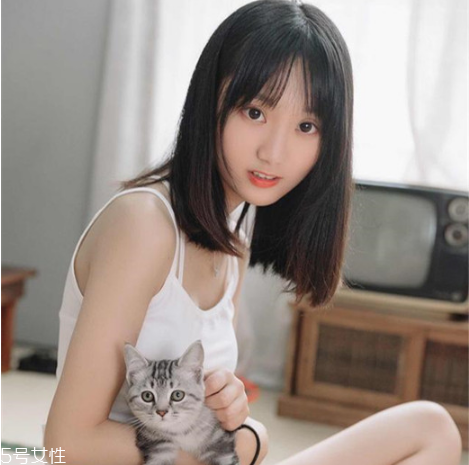 齊肩直發(fā)染什么顏色好看？簡單好看的齊肩發(fā)扎法