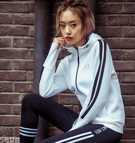 運(yùn)動(dòng)外套怎么搭配？打造活力氧氣女孩