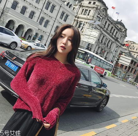 絲絨毛衣怎么搭配？優(yōu)雅氣質(zhì)全靠它