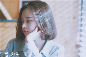 小個(gè)子女生適合什么發(fā)型？蓬松隨意效果