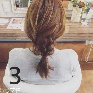 女生冬天長發(fā)怎么編好看？長發(fā)妹紙才懂得的痛