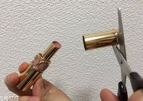 如何選擇口紅色號？口紅必不可少