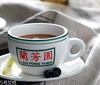 杯裝蘭芳園絲襪奶茶多少錢？