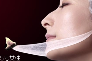 面膜為什么不能立著放？精華分布不勻