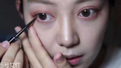 微醺桃花妝怎么化妝？簡(jiǎn)單步驟滿足爆棚少女心