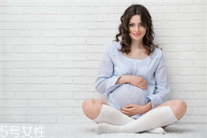 親潤(rùn)和袋鼠媽媽哪個(gè)好用？孕婦專用品牌