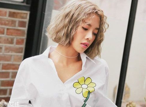 矮個子女生什么發(fā)型顯高？換個發(fā)型瞬間百變