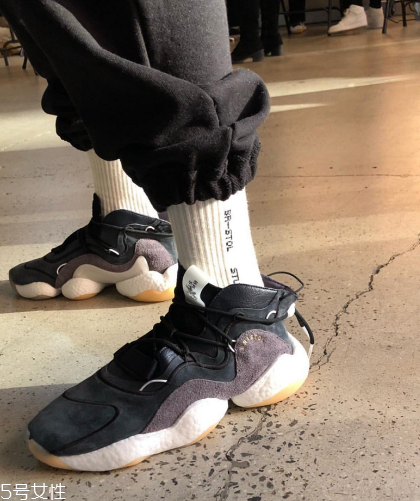 bristol studio與adidas crazy byw聯(lián)名款在哪買_多少錢(qián)？