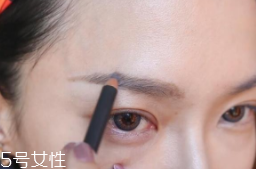 眉毛畫壞了怎么補救？12種拯救方法都在這里了