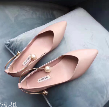 casadei是哪個(gè)國家的牌子？在最美的時(shí)光你需要一雙好鞋