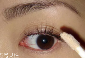 紫色眼影怎么畫好看？淡紫色超有女人味