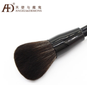 化妝刷可以混著用嗎？每種化妝刷都有它的使命