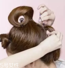 馬尾怎么扎顯臉??？馬尾位置越高越精神