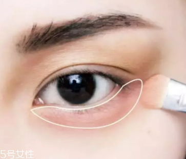 過(guò)年涂什么口紅？這些唇色讓親屬夸你好看