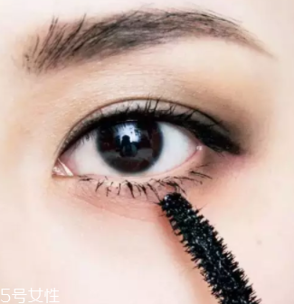 過(guò)年涂什么口紅？這些唇色讓親屬夸你好看