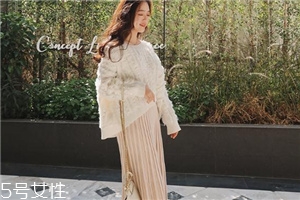 毛衣搭配什么裙子好看？優(yōu)雅迷人過新年