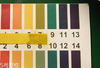 雅詩蘭黛晶透沁白精華怎么樣？一起來看看評(píng)測(cè)