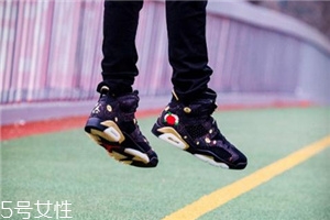 運(yùn)動(dòng)鞋鞋墊老往后面跑怎么辦？
