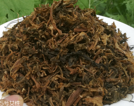 梅干菜怎么挑？聞味道看顏色