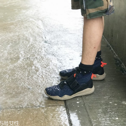 運(yùn)動(dòng)鞋輕好還是重好？不同運(yùn)動(dòng)需求不同