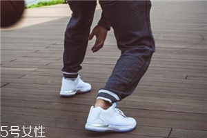 運動鞋網(wǎng)面發(fā)黃怎么辦？用牙膏輕松解決