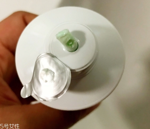 lamer海藍之謎和阿瑪尼哪個好？