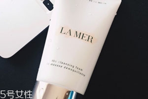 海藍(lán)之謎透潔面泡沫怎么用？璀璨凈透潔面泡沫