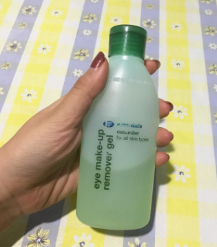 英國BOOTS小黃瓜卸妝水怎么用？干手干臉使用