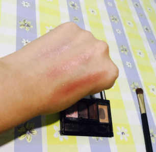 KATE眼影飛粉嗎？持久不飛粉