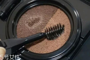 蘭芝氣墊染眉膏好用嗎？好壞摻半