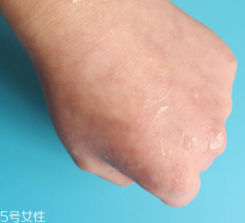 rosette去角質(zhì)凝膠怎么樣？真正的去角質(zhì)產(chǎn)品