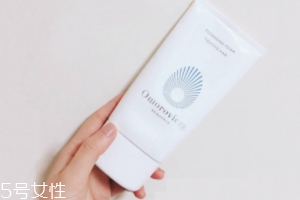 omorovicza薄荷潔面膏適合什么膚質(zhì)？干皮最適合