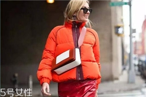 celine在哪個國家買最便宜？明星們的街拍新寵