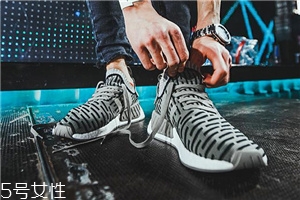 運(yùn)動(dòng)鞋磨腳踝怎么辦？要及時(shí)處理