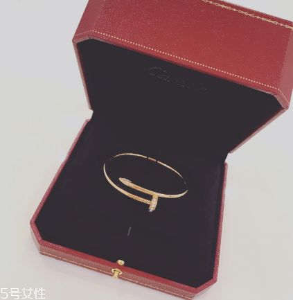卡地亞手鐲會(huì)掉鉆嗎？忠貞愛(ài)情的特別見(jiàn)證