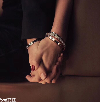 卡地亞手鐲會(huì)有劃痕嗎？一生摯愛(ài)的象征