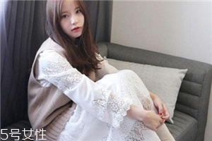 春天穿什么款式連衣裙好看？讓你早春美翻天