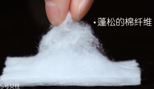 乳液要用化妝棉擦嗎？涂乳液用化妝棉效果好
