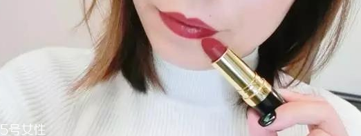 露華濃黑管口紅怎么樣？4種質(zhì)地全試色