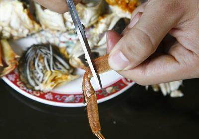 陽澄湖大閘蟹怎么吃？食陽澄湖大閘蟹注意事項