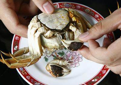 陽澄湖大閘蟹怎么吃？食陽澄湖大閘蟹注意事項