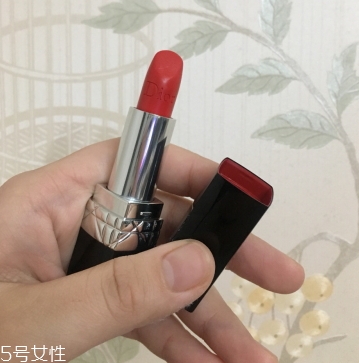 迪奧口紅844適合什么膚色？顯白嗎？