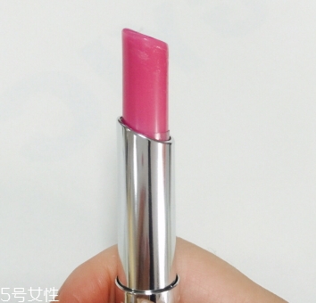 迪奧005和004哪個(gè)好看？
