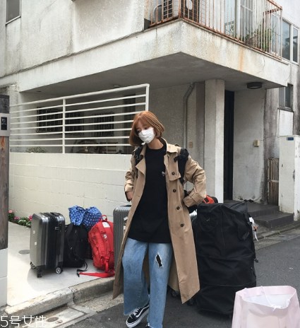風(fēng)衣搭配什么鞋子？早春美出新高度