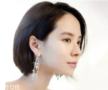 霧面妝和水光妝哪個(gè)好？水光妝更顯年輕