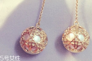 dior迪奧耳環(huán)多少錢？