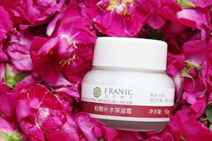 法蘭琳卡面霜多少錢？談?wù)勎业氖褂眯牡?><p><strong>法蘭琳卡面霜多少錢？談?wù)勎业氖褂眯牡?/strong></p></a></li> </ul>
</div>
<div   id=