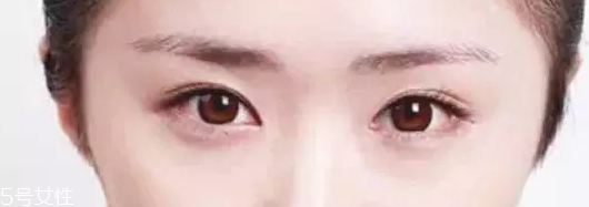 眉粉怎么選顏色好看？淺咖色不挑膚色