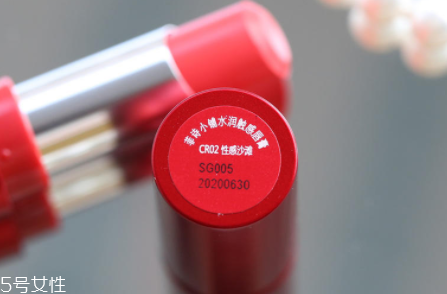 菲詩(shī)小鋪豆沙色和沙灘色哪個(gè)好看？沙灘色更成熟