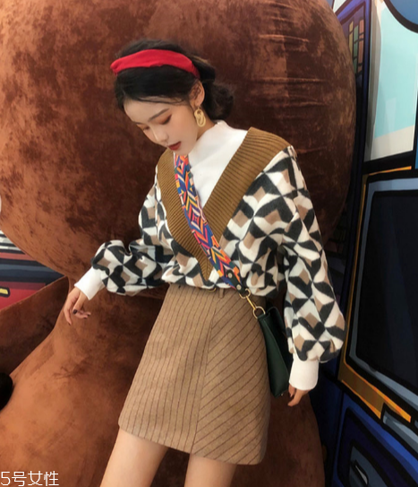 怎么穿衣服更淑女？輕松提升你的優(yōu)雅魅力